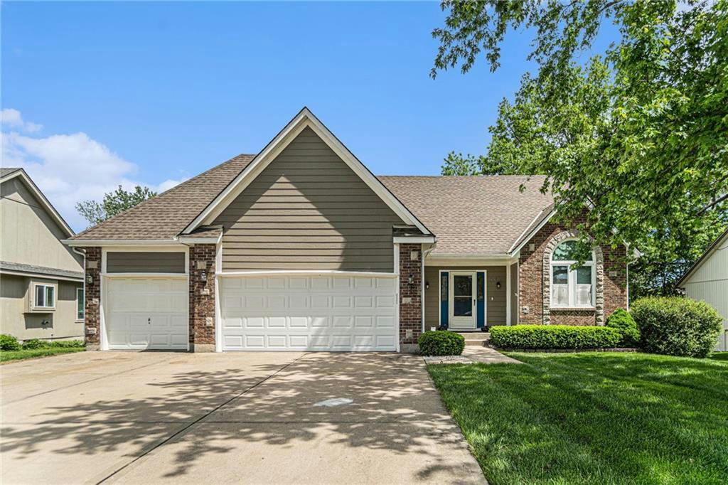 3509 SW WINDSONG DR, LEE'S SUMMIT, MO 64082, photo 1 of 41