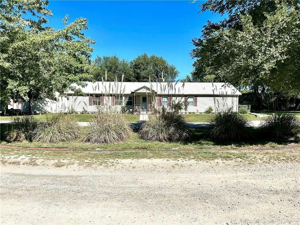 37 MEADOW VIEW DR, MOUND CITY, KS 66056, photo 1 of 43