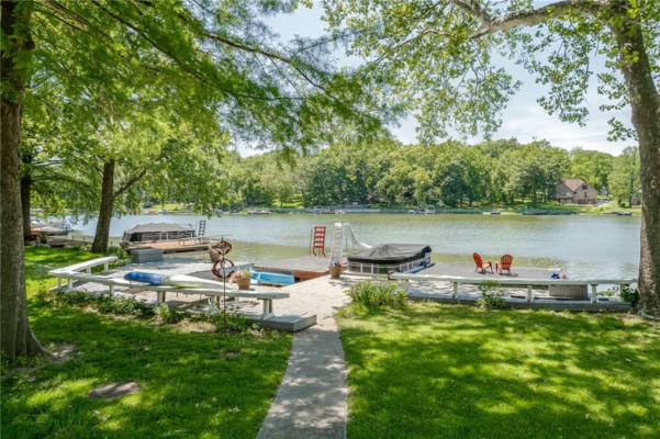 8300 NW FOREST DR, WEATHERBY LAKE, MO 64152 - Image 1