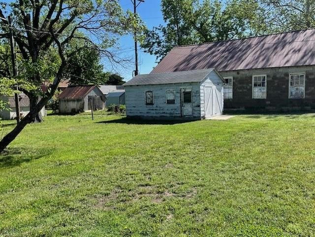 520 S CENTRAL AVE # A, CHANUTE, KS 66720, photo 1 of 8