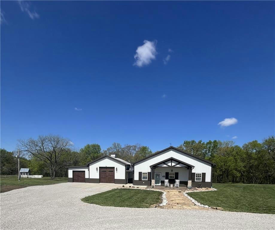 4006 NW COUNTY ROAD 11001, AMORET, MO 64722, photo 1 of 37
