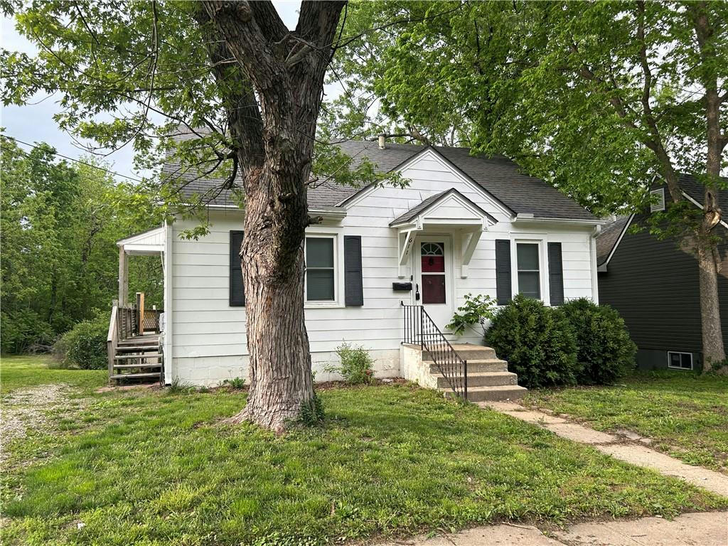 611 GROVER ST, WARRENSBURG, MO 64093, photo 1 of 19