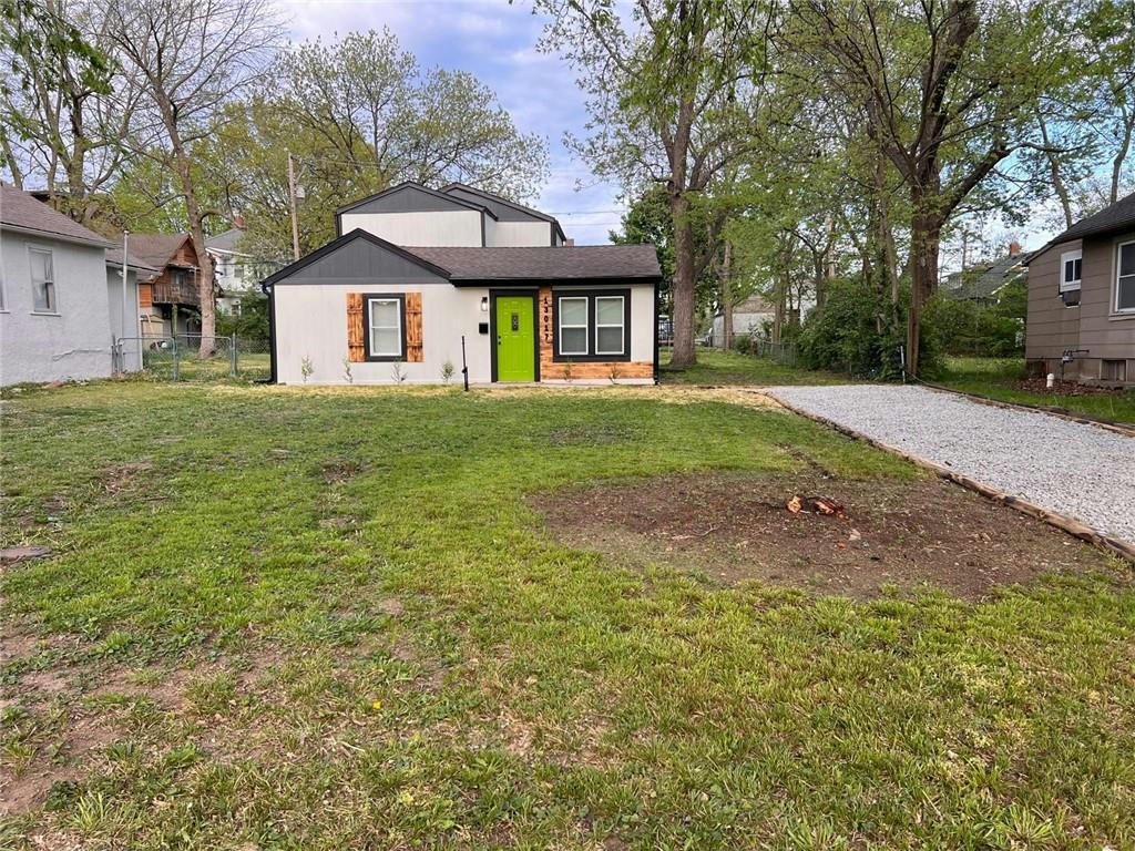 13017 8TH ST, GRANDVIEW, MO 64030, photo 1 of 50