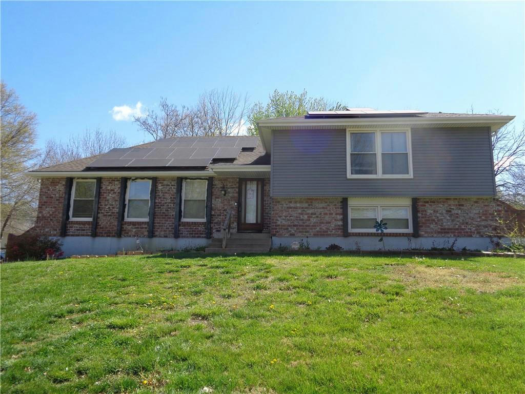 1212 SW 21ST ST, BLUE SPRINGS, MO 64015, photo 1 of 22