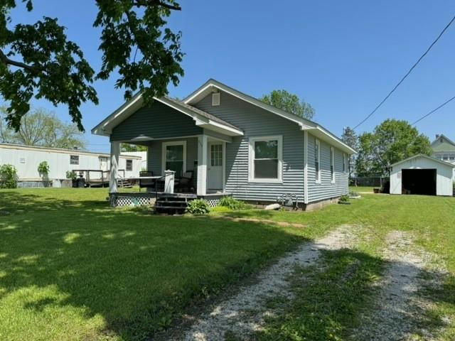233 WILLIAMS ST, CHILLICOTHE, MO 64601, photo 1 of 24