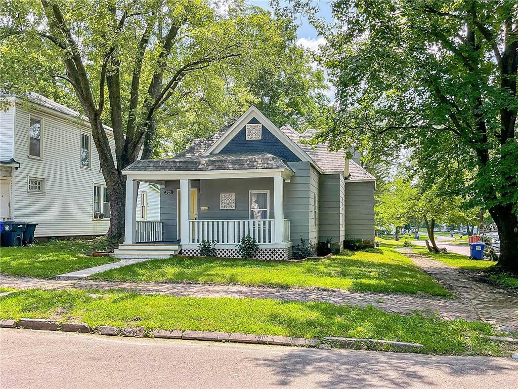 321 W 10TH ST, SEDALIA, MO 65301, photo 1 of 24