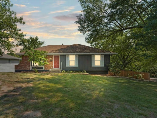 411 SW SUNSET DR, LEES SUMMIT, MO 64081 - Image 1