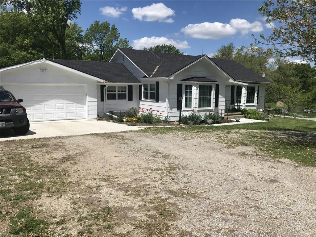 308 N 169 HIGHWAY, GOWER, MO 64454, photo 1 of 33
