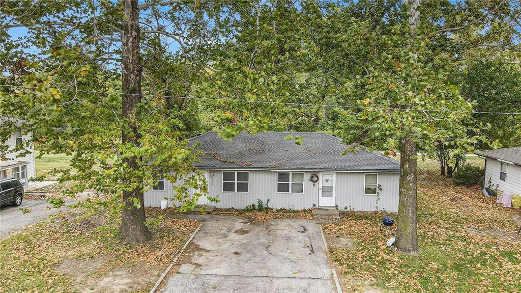 4813 NW HOMESTEAD TER, RIVERSIDE, MO 64150, photo 1 of 24