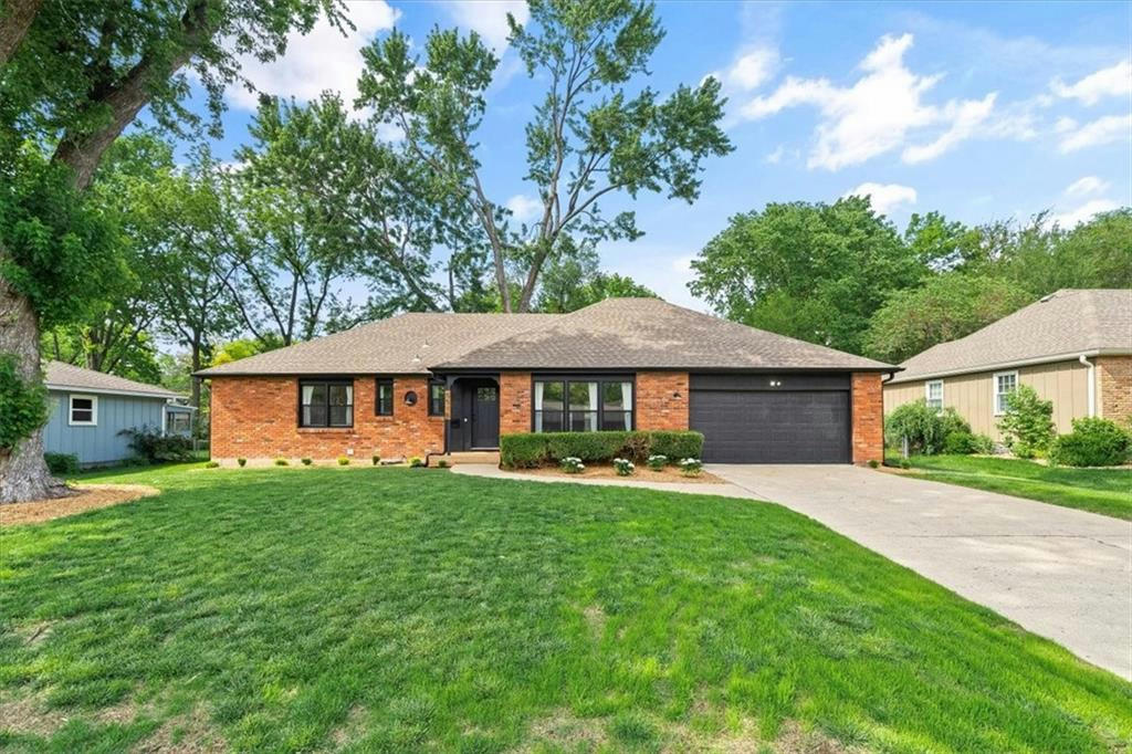 5516 W 97TH TER, OVERLAND PARK, KS 66207, photo 1 of 35