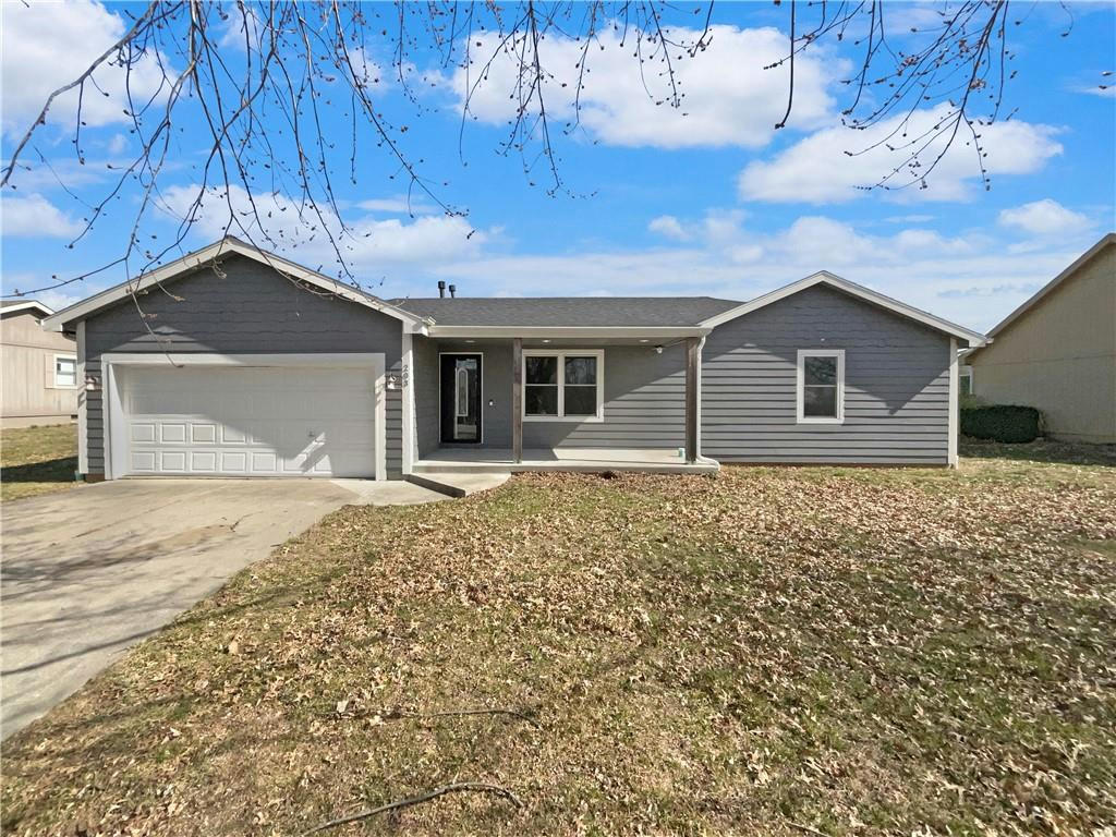 203 BOMBAY ST, EXCELSIOR SPRINGS, MO 64024, photo 1 of 22